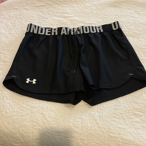 Under Armour Pants - Under armour heat gear shorts